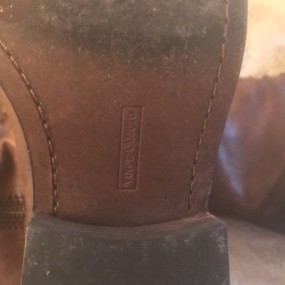Brown leather boots - Picture 5 of 8